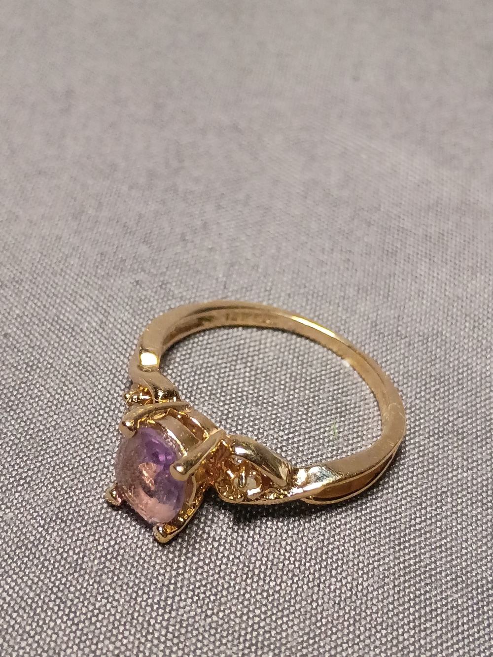Gold Ring with Purple Stone - Women Jewelry - Picture 2 of 5